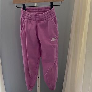 Nike Kids Sweatpants in Light Purple